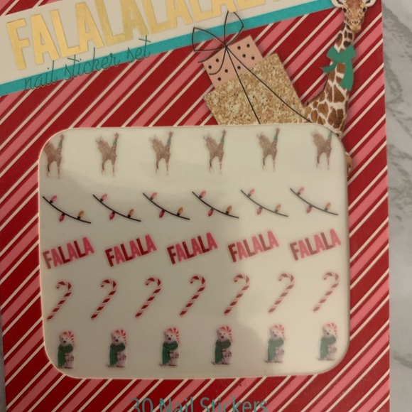 Holiday Nail Kit - Picture 5 of 5